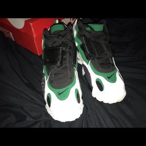 Nike Air Speed Turfs Philadelphia